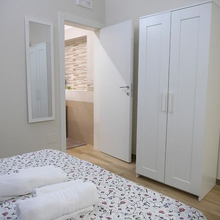 Welcome Holiday House Полиньяно-а-Маре Экстерьер фото