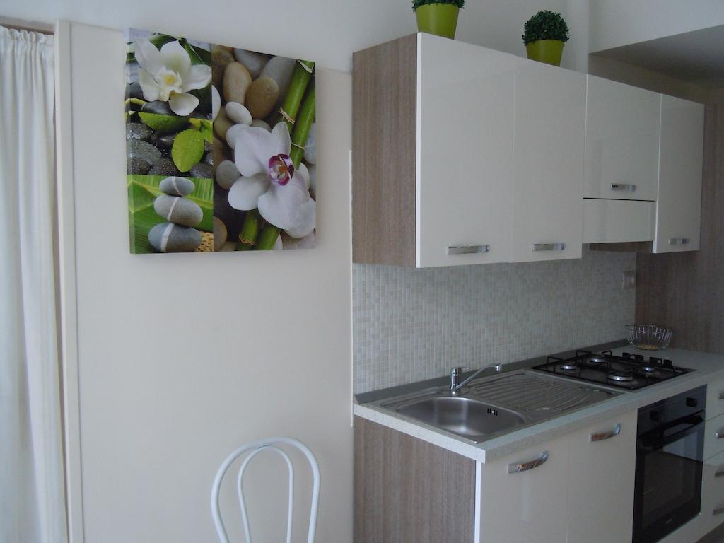 Welcome Holiday House Полиньяно-а-Маре Экстерьер фото