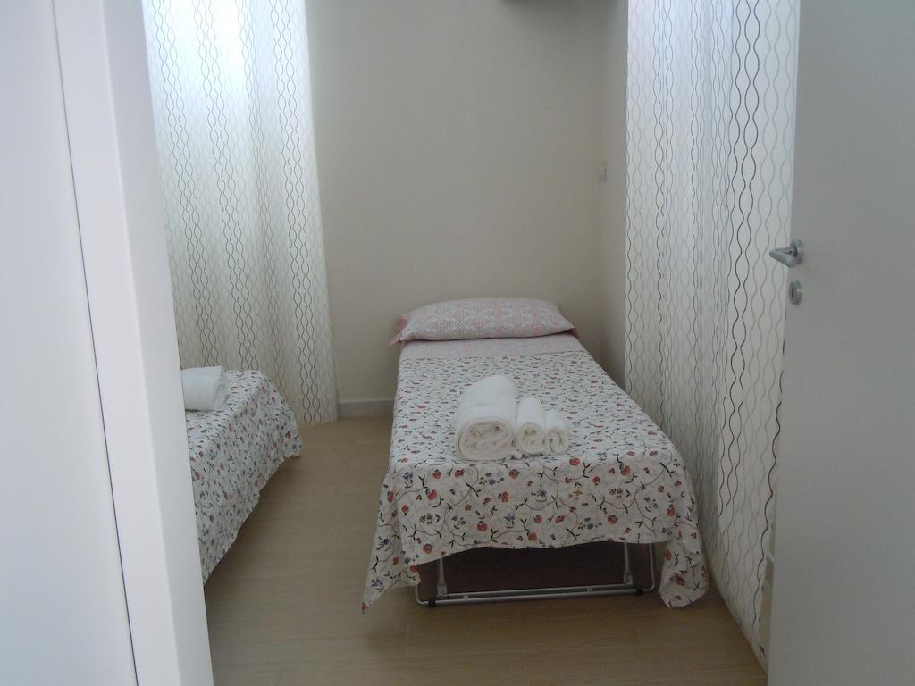 Welcome Holiday House Полиньяно-а-Маре Номер фото