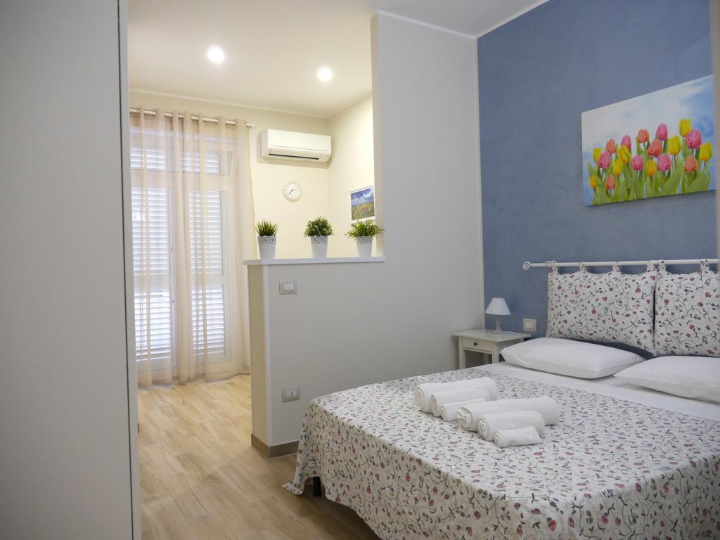 Welcome Holiday House Полиньяно-а-Маре Экстерьер фото