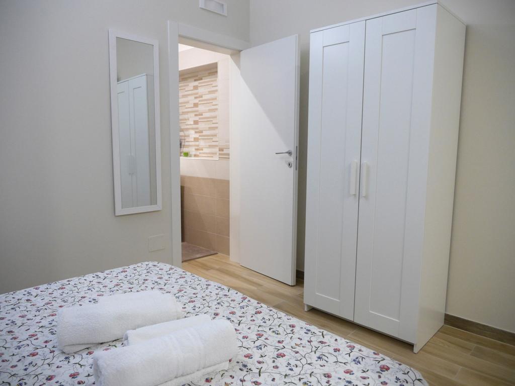 Welcome Holiday House Полиньяно-а-Маре Экстерьер фото